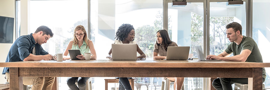 What are the traits of an effective team?